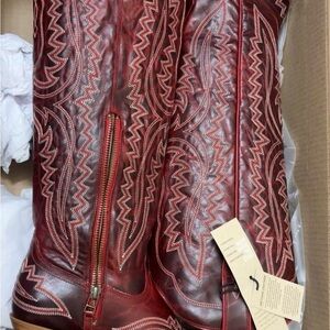 Ariat Burgundy Leather Western Boots with White Stitching